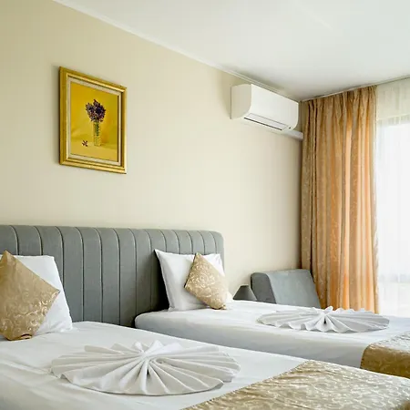 Paradise Hotel & Relax Center Pomorie Exterior photo