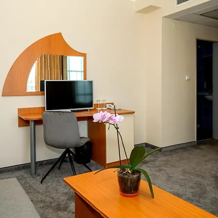 Paradise Hotel & Relax Center Pomorie Exterior photo