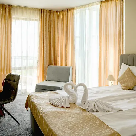 Paradise Hotel & Relax Center Pomorie Exterior photo