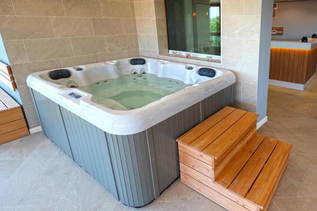 Paradise Hotel & Relax Center Hotel 3*
