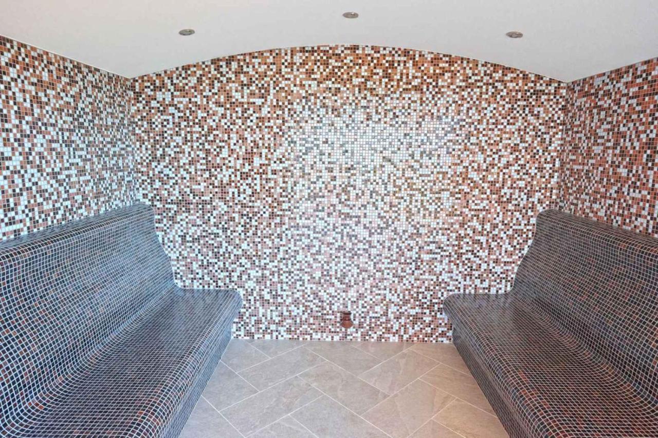Paradise Hotel & Relax Center Hotel 3*