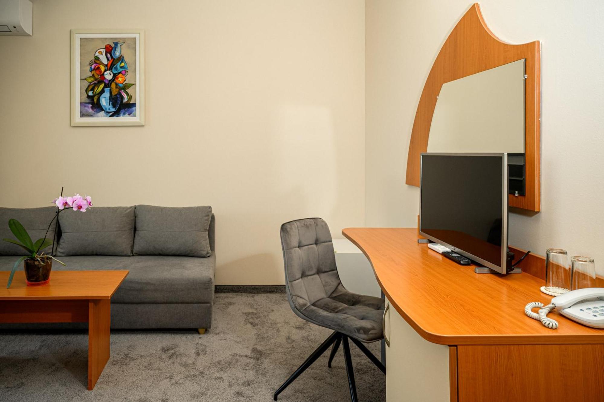 Paradise & Relax Center 3*