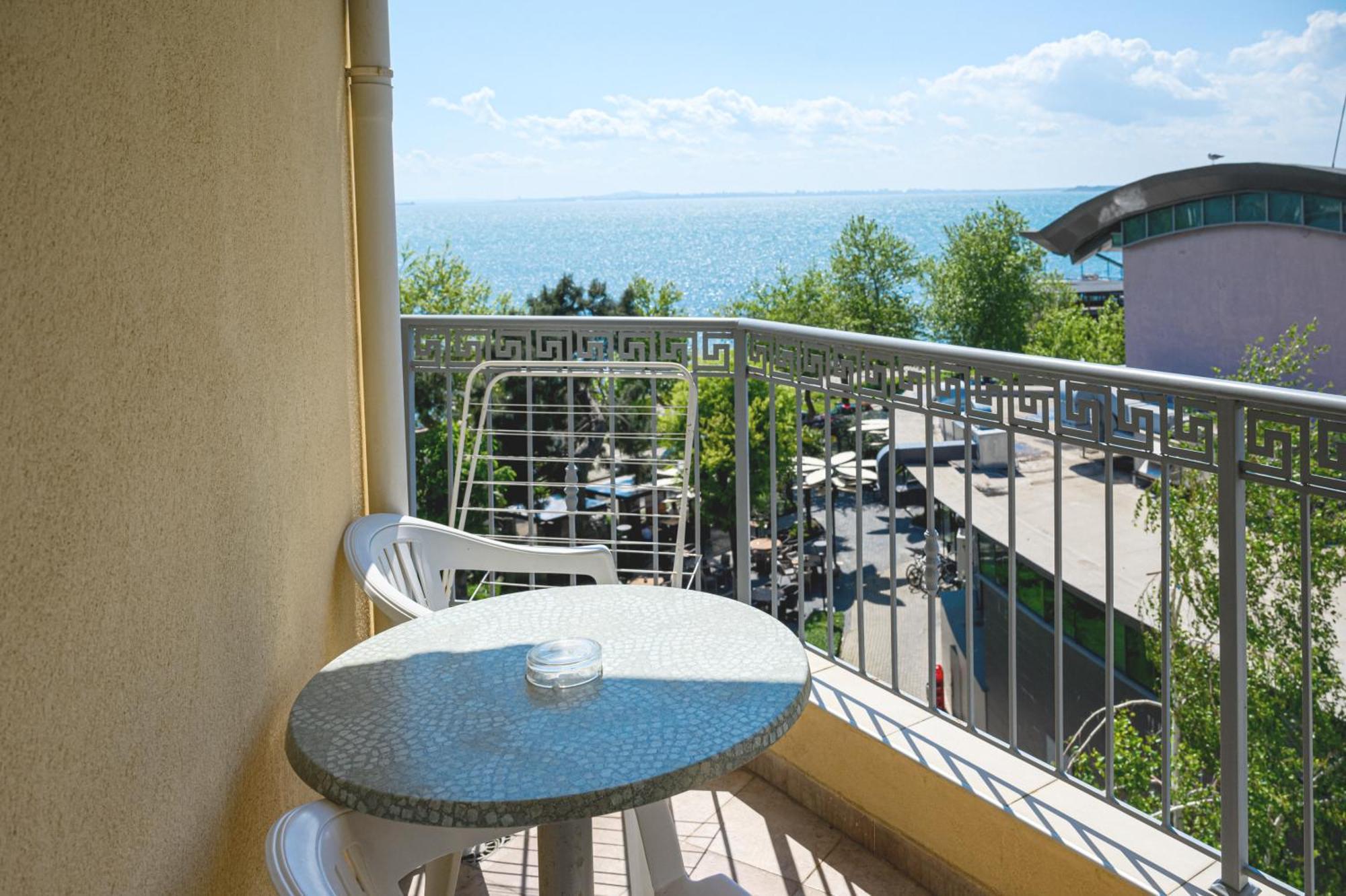 Paradise Hotel & Relax Center Pomorie